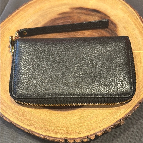 MICHAEL Michael Kors Black • EUC (Excellent Used Condition) Trendy - Picture 3 of 8